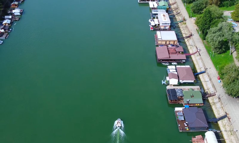 Splavovi na Savi, snimak iz drona